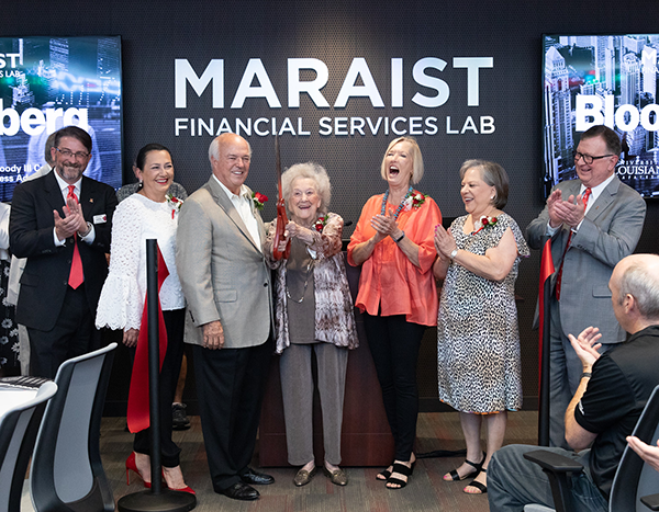 Ribbon cutting ceremony for the Maraist Financial Services Lab