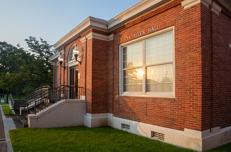 O.K. Allen Hall on campus at UL Lafayette
