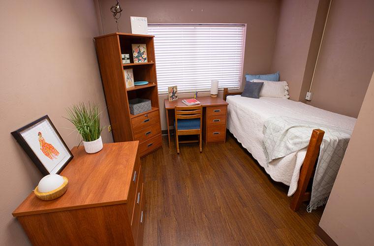 junior suite style single dorm room